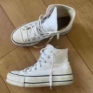 Women’s White platform converse size 7.5